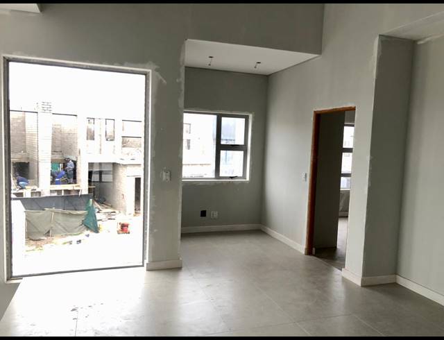 4 BEDROOM HOUSE FOR SALE IN SANDOWN